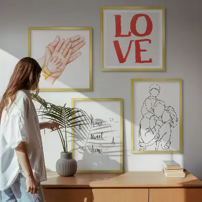 Polittico con cornice illustrazioni di famiglia e cartelli decorativi per la casa