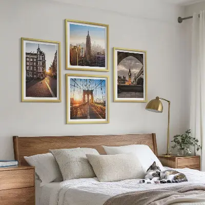 Polittico con cornice con vedute di Londra