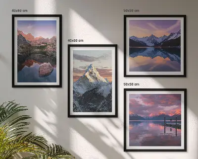 Galleria a parete con paesaggi montani sullo sfondo