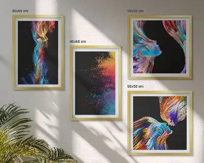 Composizione di 4 quadri con stampe di astrazioni, volti e forme colorate