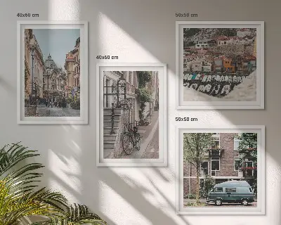 Vedute cittadine degli edifici polittico con cornice