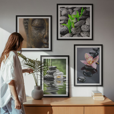 Polittico con cornice Composizione zen pacifica con Buddha floreale