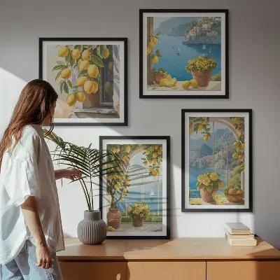 Galleria a parete paesaggi marini, limoni e finestre