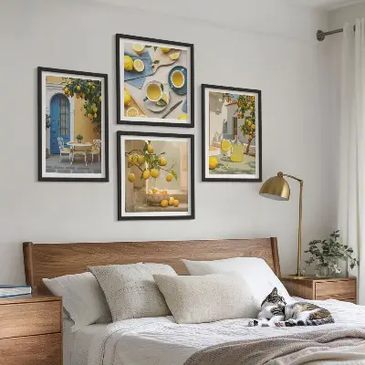 Polittico con cornice con stampa di limoni e porta blu