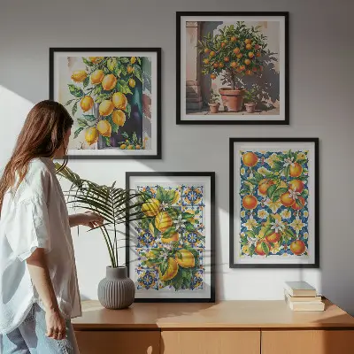 Galleria a parete con frutti di agrumi astratti e colorati