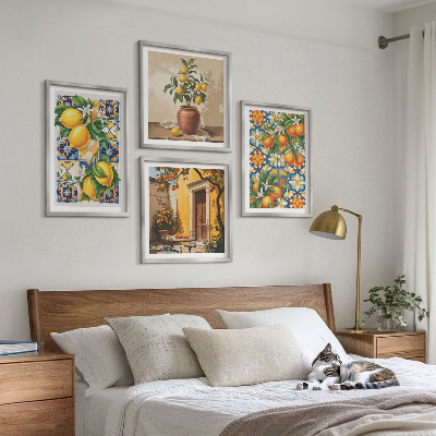 Polittico con cornice motivi floreali color arancio limone