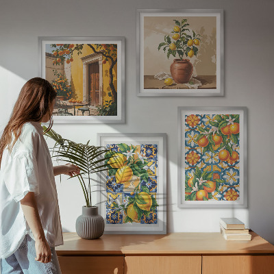 Polittico con cornice motivi floreali color arancio limone