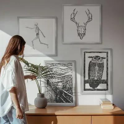 Polittico con cornice decorazione a tema teschio e gufo ispirata all'urlo
