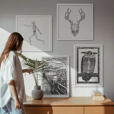 Polittico con cornice decorazione a tema teschio e gufo ispirata all'urlo