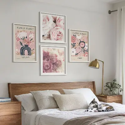Polittico con cornice decorazione con motivi floreali di rose parigine