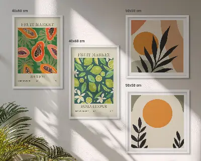 Galleria a parete con motivi boho con papaya