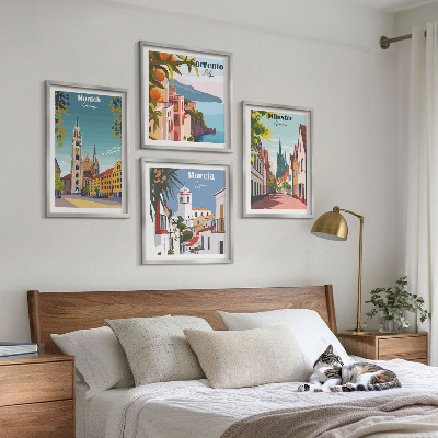 Polittico con cornice Illustrazioni a colori di città europee.
