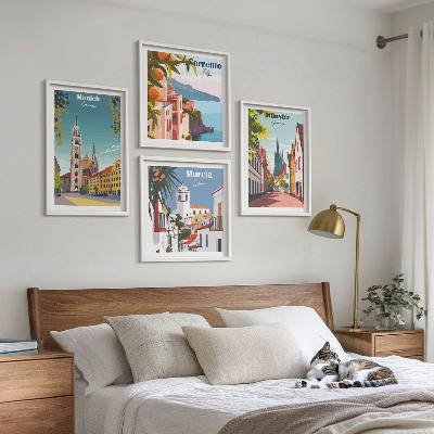 Polittico con cornice Illustrazioni a colori di città europee.