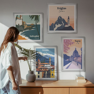 Composizione di 4 quadri Illustrazioni di architettura retrò montana