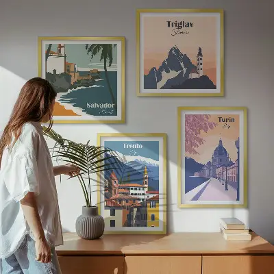 Set di 4 quadri illustrazioni di architettura in stile retrò di montagna