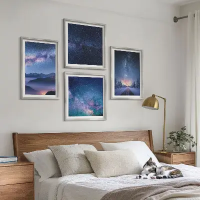 Galleria a parete con cielo notturno, montagne e paesaggio invernale