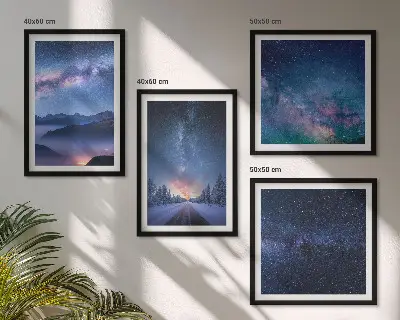 Galleria a parete con cielo notturno, montagne e paesaggio invernale