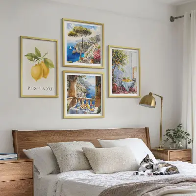 Galleria a parete con vedute dell'architettura dei limoni di Positano