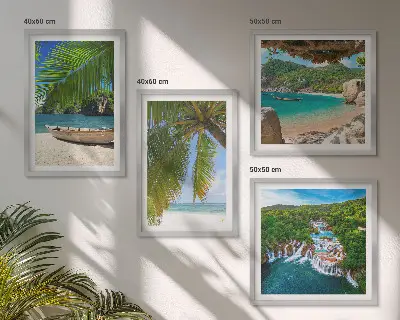Polittico con cornice con raffigurazione di spiaggia, barca, cascate e palme