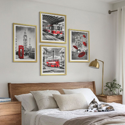 Galleria a parete Londra con accenti rossi