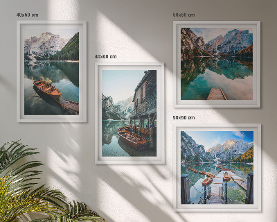Galleria a parete Lago, montagne, barche, cottage