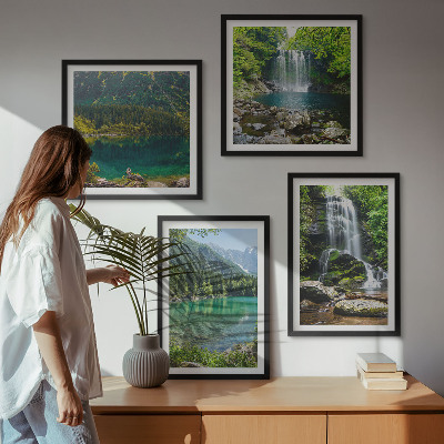 Composizione di 4 quadri Cascate immerse nel verde