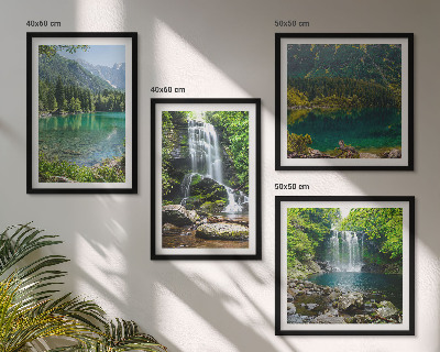 Composizione di 4 quadri Cascate immerse nel verde