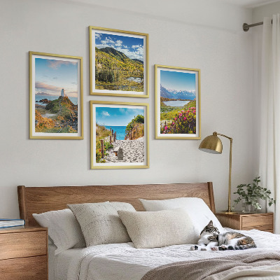 Composizione di 4 quadri Spiaggia, faro, montagne, prati, fiori
