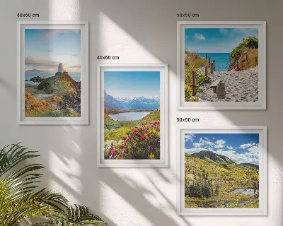 Set di 4 quadri con spiaggia, faro, montagne, prati e fiori