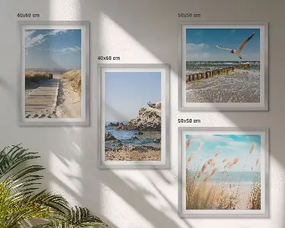 Polittico con cornice con stampa di spiaggia con sentiero in legno e scogliere