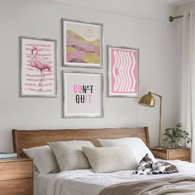 Polittico con cornice paesaggio montano dai colori pastello con fenicotteri rosa