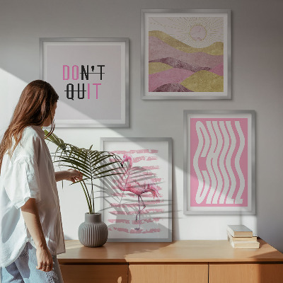 Polittico con cornice paesaggio montano dai colori pastello con fenicotteri rosa