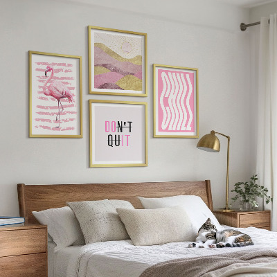 Polittico con cornice paesaggio montano dai colori pastello con fenicotteri rosa