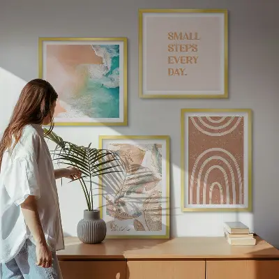 Composizione di 4 quadri con scritta a tema foglie boho delicate
