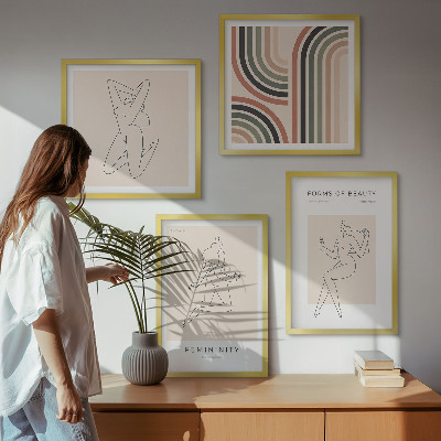 Composizione di 4 quadri Sagome femminili nei poster