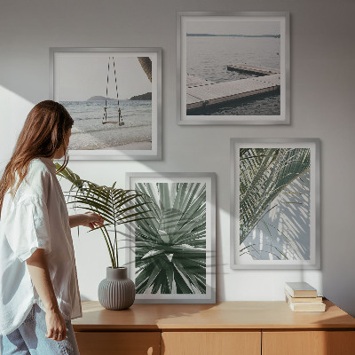 Galleria a parete Ponte sospeso tra foglie di palma