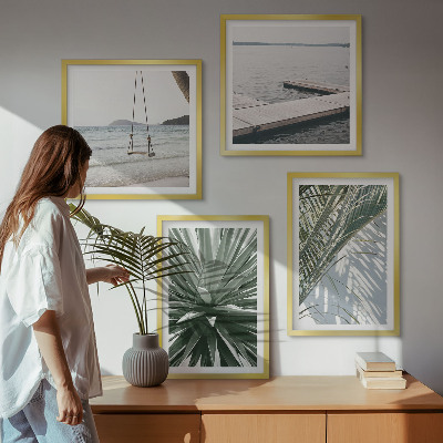 Galleria a parete Ponte sospeso tra foglie di palma