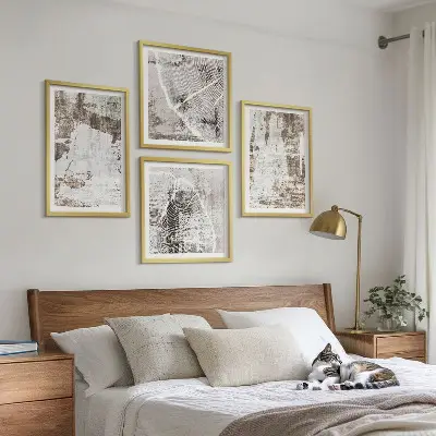 Polittico con cornice motivi astratti bianchi e marroni