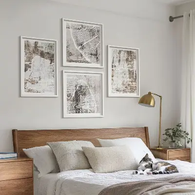 Polittico con cornice motivi astratti bianchi e marroni