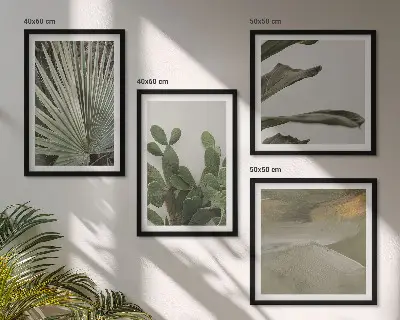 Composizione di 4 quadri con foglie di piante tropicali color pastello