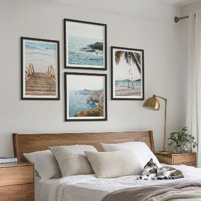 Polittico con cornice con stampa di scala su spiaggia vista mare con altalena