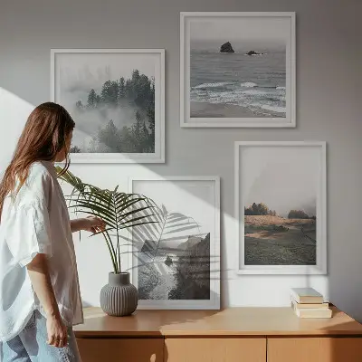 Galleria a parete con paesaggi di montagna e di mare
