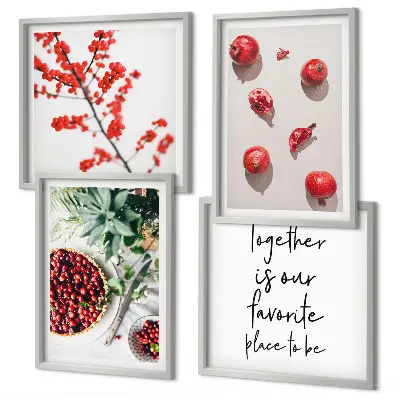 Composizione di 4 quadri con frutti rossi in stile minimalista