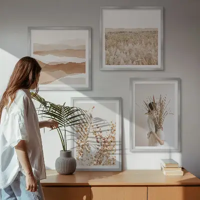 Galleria a parete con motivi vegetali in stile boho