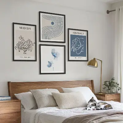 Poster con disegni astratti di linee di fiori in polittico con cornice