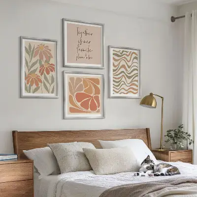 Fiori astratti dai colori pastello composizione di 4 quadri