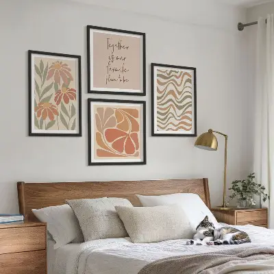 Fiori astratti dai colori pastello composizione di 4 quadri