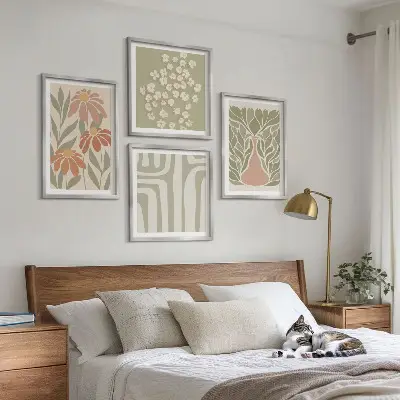 Galleria a parete in stile boho minimalista floreale