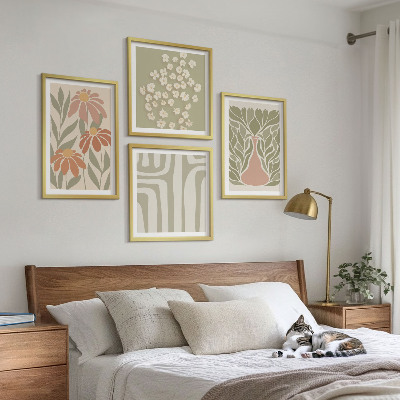 Galleria a parete stile boho minimalista floreale