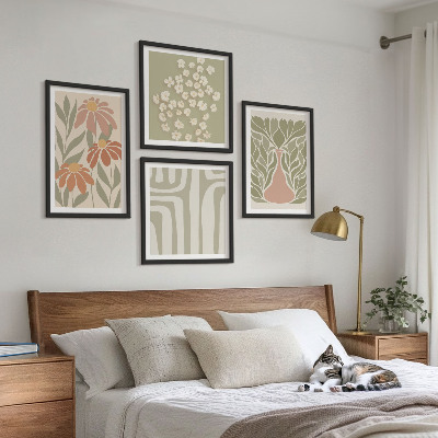 Galleria a parete stile boho minimalista floreale